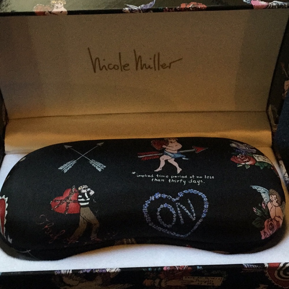 Nicole Miller silk case